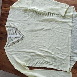 Size 10 lululemon light sweater